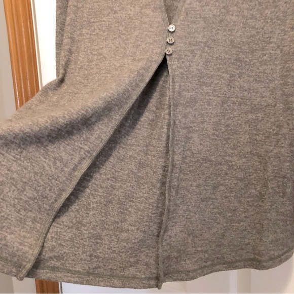 ☀️ Cable & Gauge Sweater Top with Cinch Neck Size Medium - Picture 7 of 11